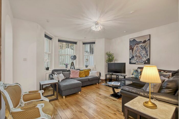 3 Bedroom Terraced House To Rent In Redcliffe Gardens, London, SW10