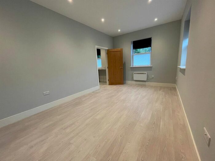 1 Bedroom Flat To Rent In Mill Lane, Uckfield TN22