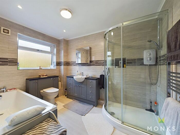 4 Bedroom Detached House For Sale In Watkin Drive, Oswestry, SY11