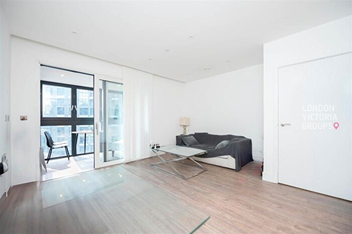 1 Bedroom Apartment To Rent In Wiverton Tower, New Drum Street, London, E1