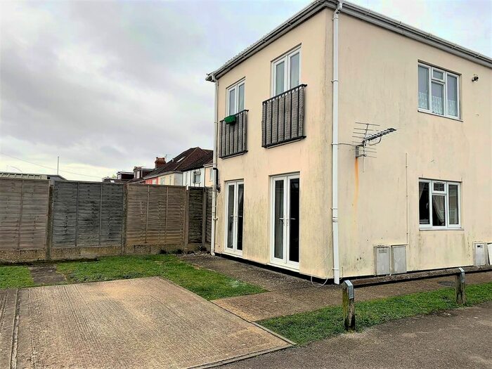 1 Bedroom Flat To Rent In Peveril Road, Southampton, SO19