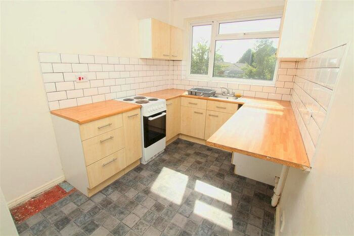 2 Bedroom Flat To Rent In High Street, Marske-By-The-Sea, Redcar, TS11