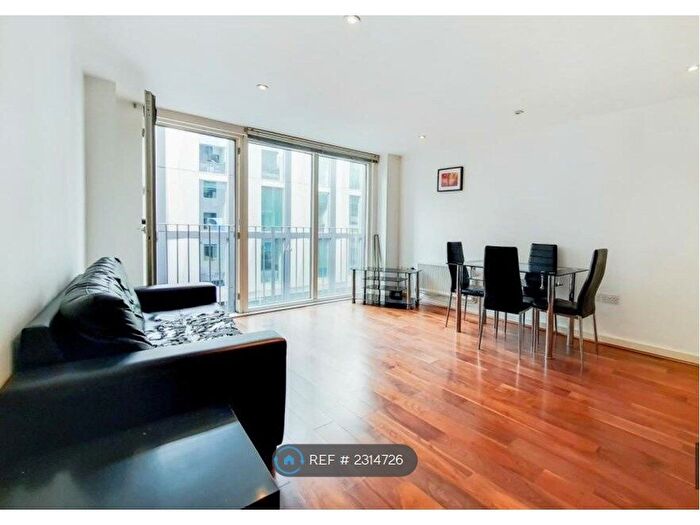 1 Bedroom Flat To Rent In Hackney Road, London, E2