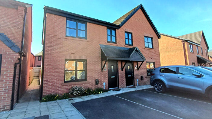 3 Bedroom Semi Detached House For Sale In Grey Gables Avenue, Bamber Bridge, PR5