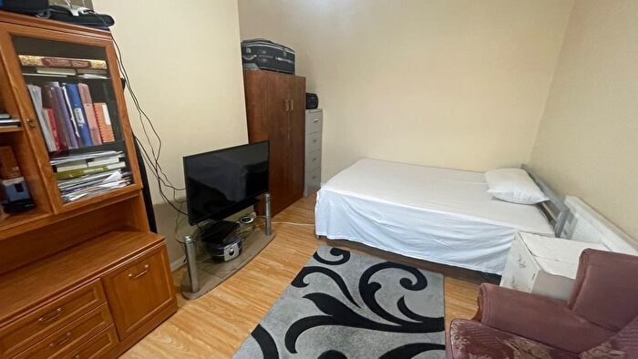 1 Bedroom Flat For Sale In Mayfield Road, Handsworth, Birmingham, B19