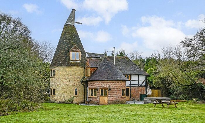 4 Bedroom Detached House For Sale In Ashford Road, High Halden, TN26