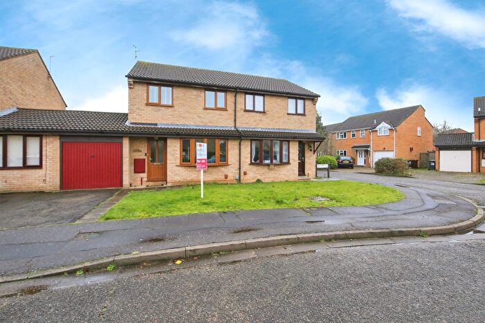 3 Bedroom Semi Detached House For Sale In Ringwood, Bretton, Peterborough, PE3