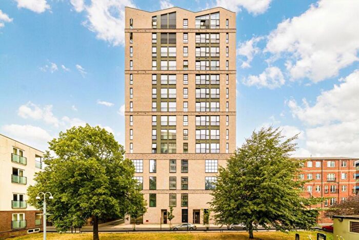 1 Bedroom Flat To Rent In Graphite Square, Kennington, SE11