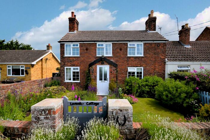 3 Bedroom Semi-Detached House For Sale In Croft Lane, Croft, PE24