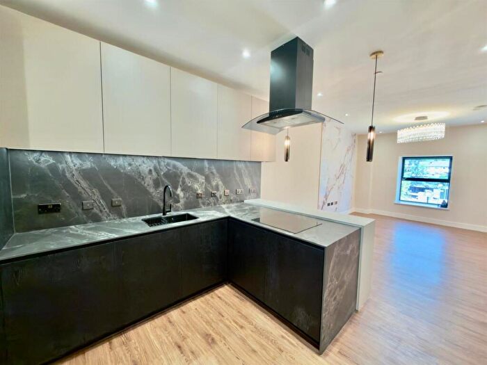 1 Bedroom Apartment To Rent In Croft Road, Bingley, BD16