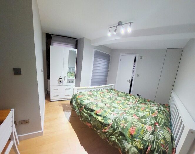 Studio To Rent In Trundleys Road, London, SE8