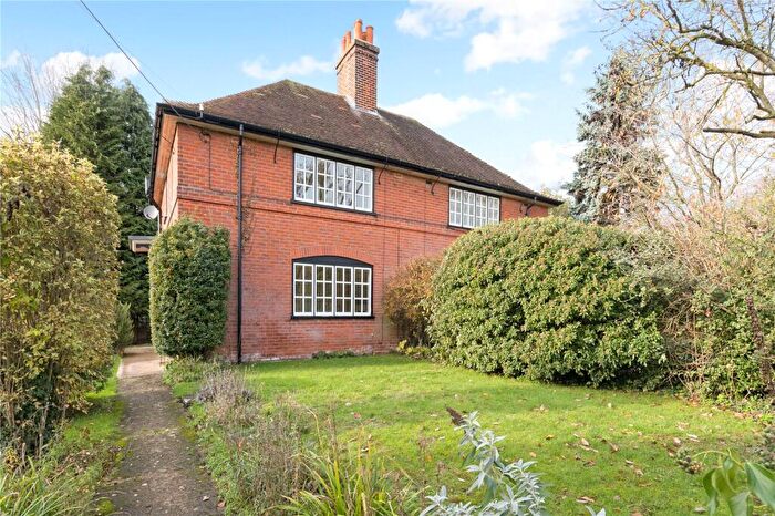 3 Bedroom Semi-Detached House To Rent In Elsfield, Oxford, Oxfordshire, OX3