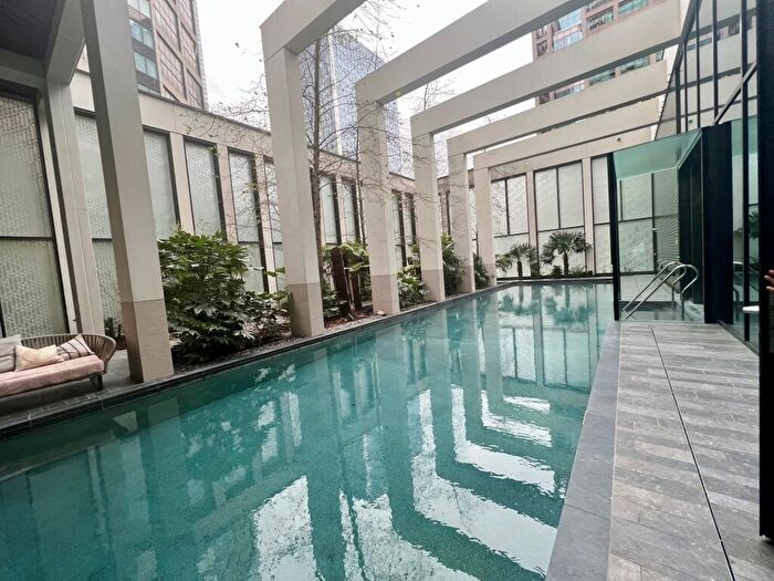 Flat To Rent In Bagshaw Building, Canary Wharf, E14