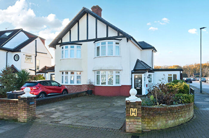 2 Bedroom Semi Detached House For Sale In Crescent Drive, Petts Wood, Orpington, BR5