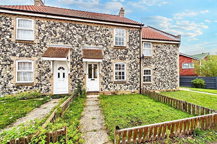 3 Bedroom Terraced House For Sale In Mill Lane, Thetford, IP24