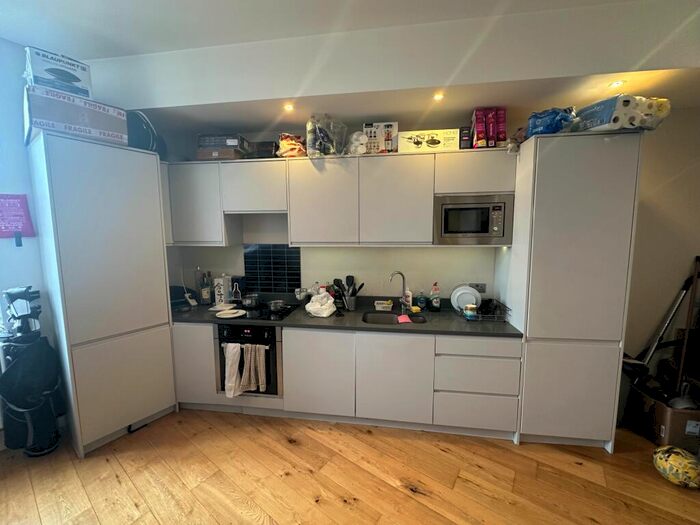 2 Bedroom Flat To Rent In Met House, Francis Road, E10