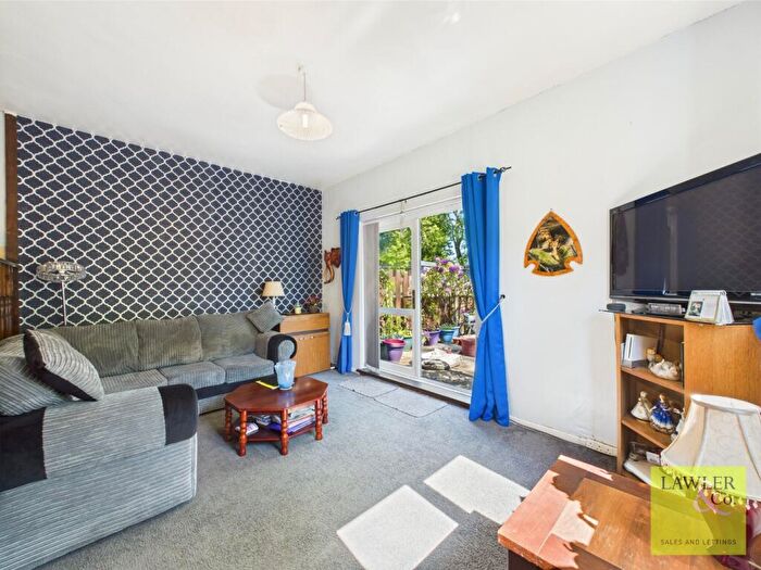3 Bedroom End Of Terrace House For Sale In Underhill, Romiley, Stockport, Cheshire, SK6