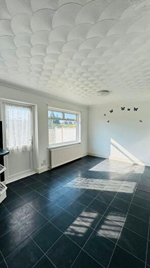 3 Bedroom End Terrace House To Rent In Rush Green Road, Romford, RM7