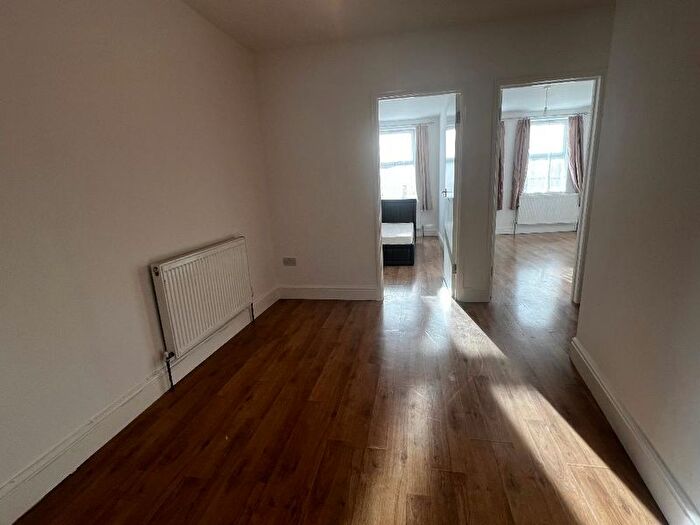 2 Bedroom Property To Rent In Pinner Road, Harrow, HA1