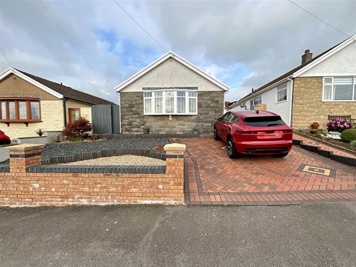 3 Bedroom Bungalow For Sale In Oaklands, Swiss Valley, Llanelli, SA14