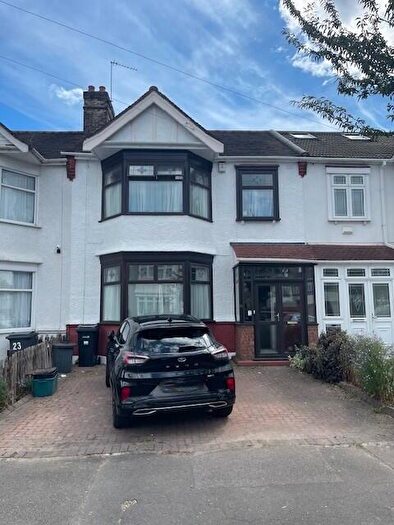 3 Bedroom Terraced House To Rent In St Edmunds Road, Ilford, Essex, IG1