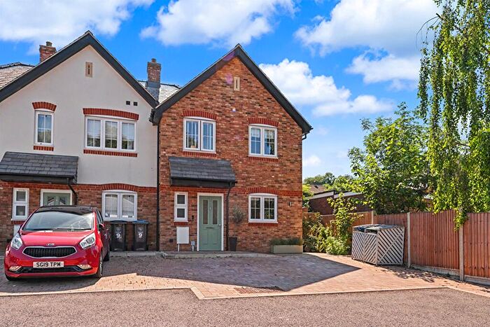 3 Bedroom Semi-Detached House For Sale In Montague Mews, Northchurch, Berkhamsted, HP4