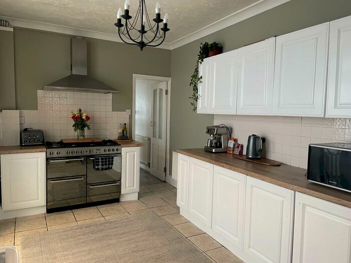 3 Bedroom House To Rent In Pembrey Road, Llanelli, Carmarthenshire, SA15