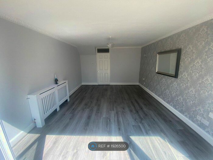 2 Bedroom Terraced House To Rent In Cambusdoon Place, Kilwinning, KA13