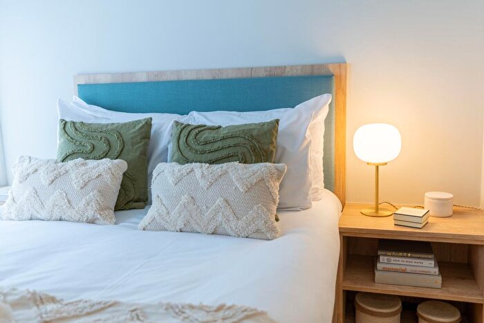 Studio To Rent In Draycott Avenue, SW3