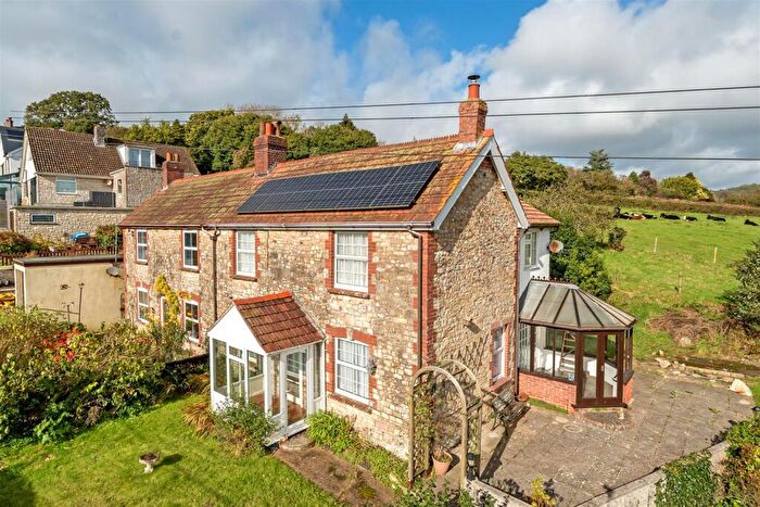 3 Bedroom House For Sale In Wadley Hill, Uplyme, DT7