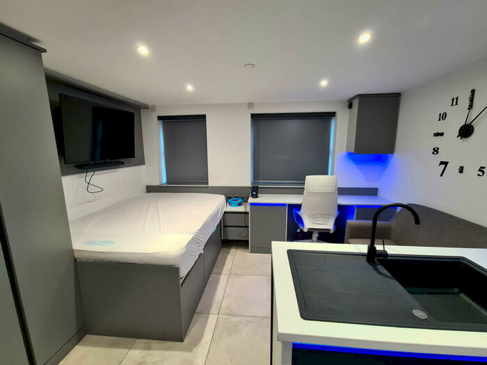 Studio To Rent In Berry Street, Hilltop Lodge, Coventry, West Midlands, CV1