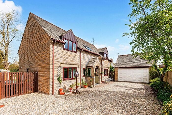 5 Bedroom Detached House For Sale In Marston Meysey, Wiltshire, SN6