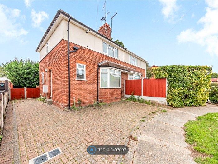 3 Bedroom Semi Detached House To Rent In Maltings Road, Chelmsford, CM2