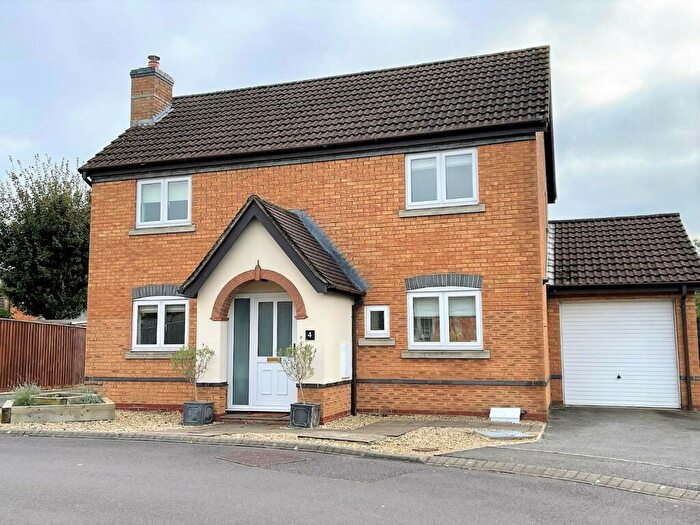 4 Bedroom Detached House To Rent In Sorrel Close, Melksham, SN12