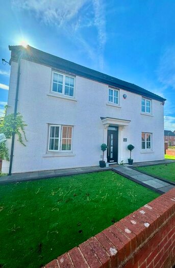 4 Bedroom Detached House To Rent In Wet Earth Green, Swinton, Manchester, M27