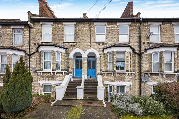 1 Bedroom Maisonette To Rent In Kingswood Road, Leytonstone, E11