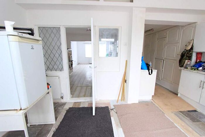 4 Bedroom Terraced House To Rent In Alma Road, Enfield, EN3