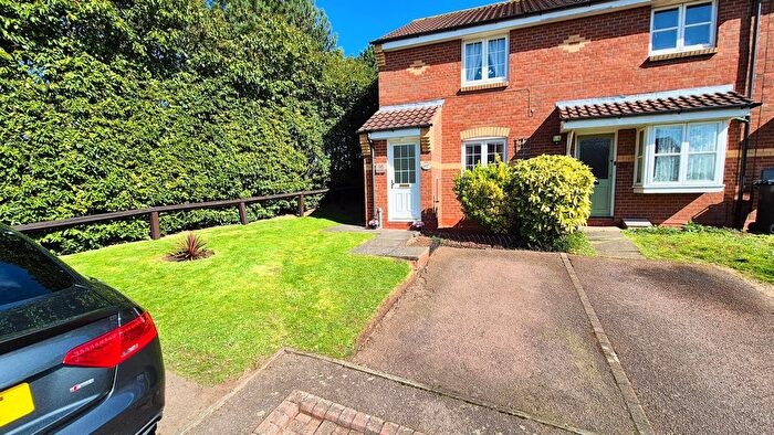 2 Bedroom Town House For Sale In Speedwell Drive, Hamilton, LE5