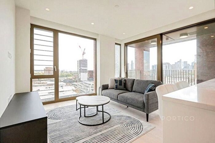 2 Bedroom Flat To Rent In The Arc, City Road, London, EC1V