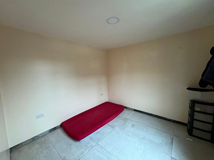 1 Bedroom Flat To Rent In High Street, Harrow, HA3