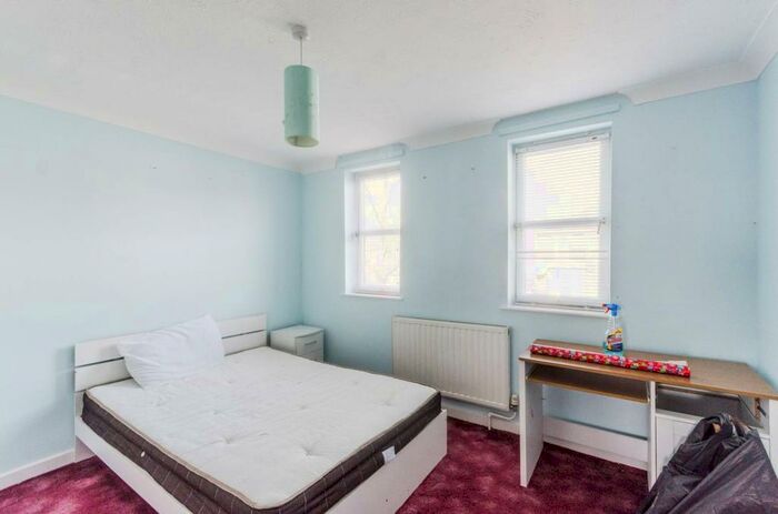 4 Bedroom House To Rent In Queens Road, Walthamstow, London, E17