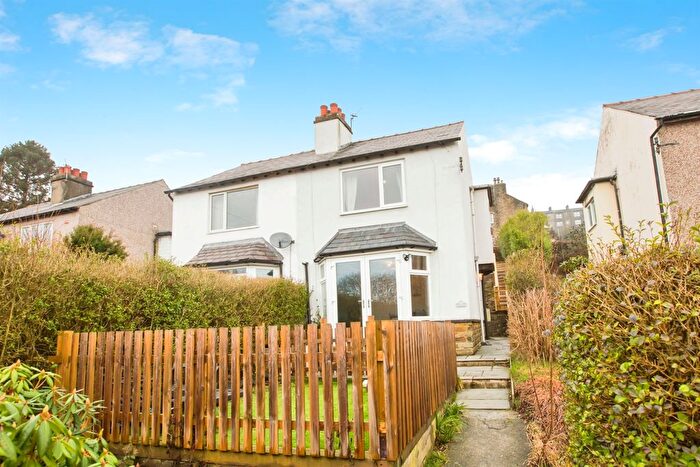 2 Bedroom Semi Detached House For Sale In Sunnybank Crescent, Greetland, HX4