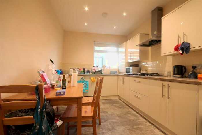 2 Bedroom Apartment To Rent In Claremont Road, Spital Tongues, NE2