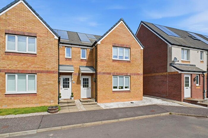 3 Bedroom Semi-Detached Villa For Sale In Crompton Way, North Newmoor, Irvine, KA11
