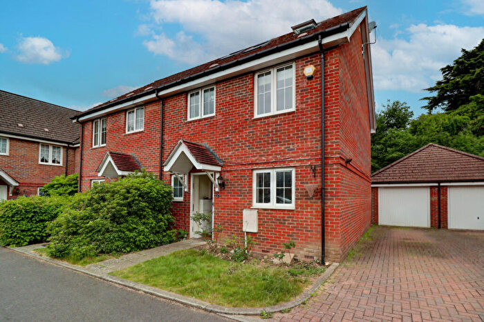 4 Bedroom Semi-Detached House For Sale In Brudenell Close, Amersham, Buckinghamshire, HP6