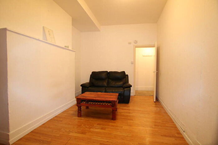 1 Bedroom Flat To Rent In Craven Park Road, Harlesden, NW10