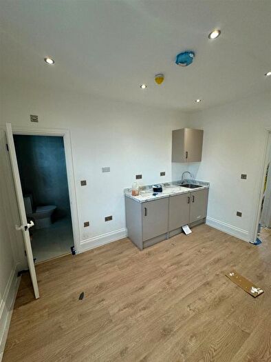 Studio To Rent In Garratt Lane, London, SW17