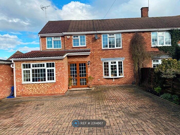 4 Bedroom Semi-Detached House To Rent In Tilehouse Way, Denham, UB9