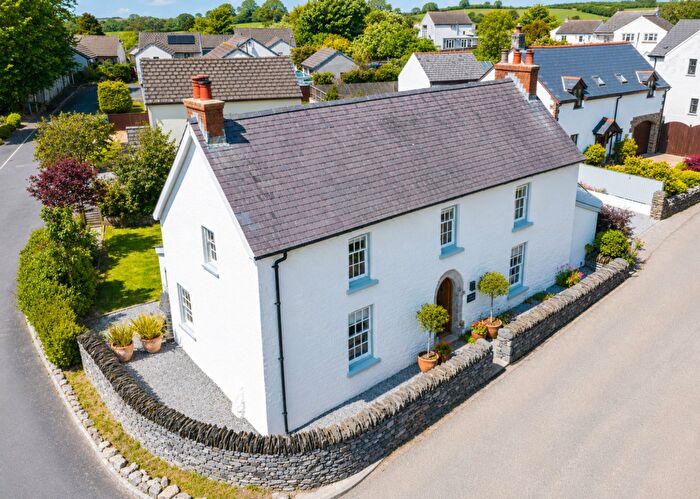 4 Bedroom Detached House For Sale In St. Florence, Tenby, SA70