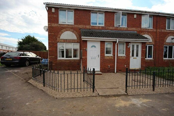 4 Bedroom House To Rent In Habgood Drive, DH1